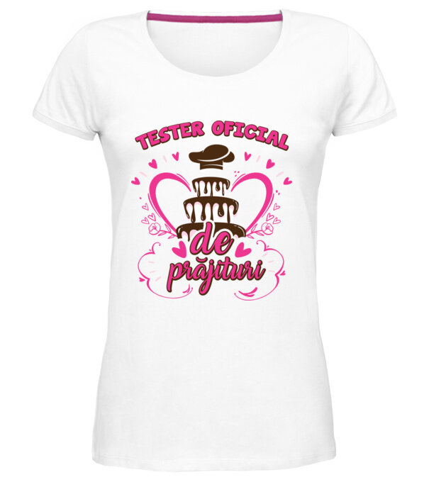  model  pe tricou