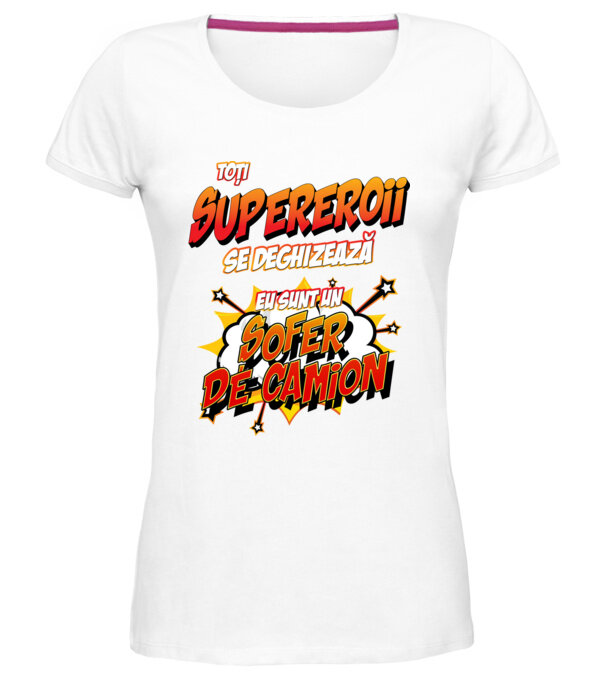 model  pe tricou