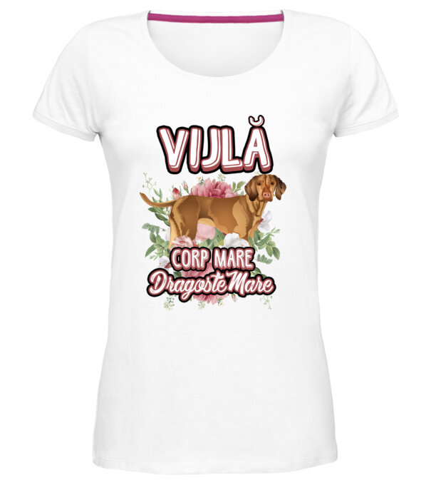  model  pe tricou