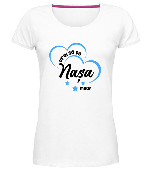  model  pe tricou