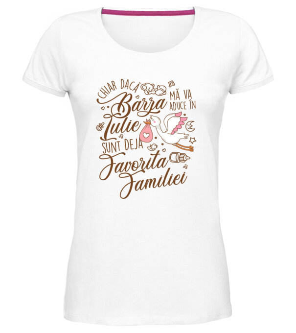  model  pe tricou