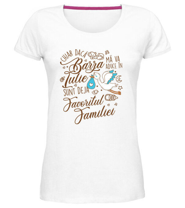  model  pe tricou
