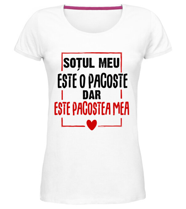  model  pe tricou