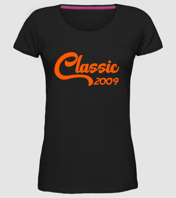 Classic 2009 model negru pe tricou