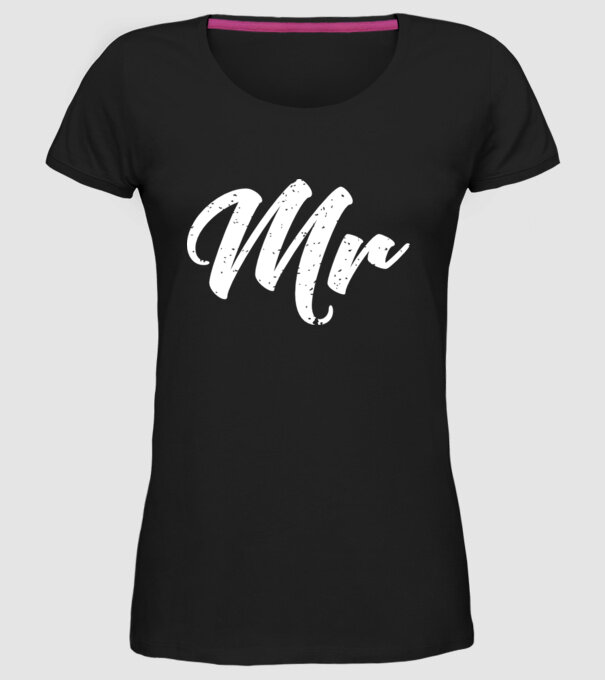 Mr 1 model negru pe tricou
