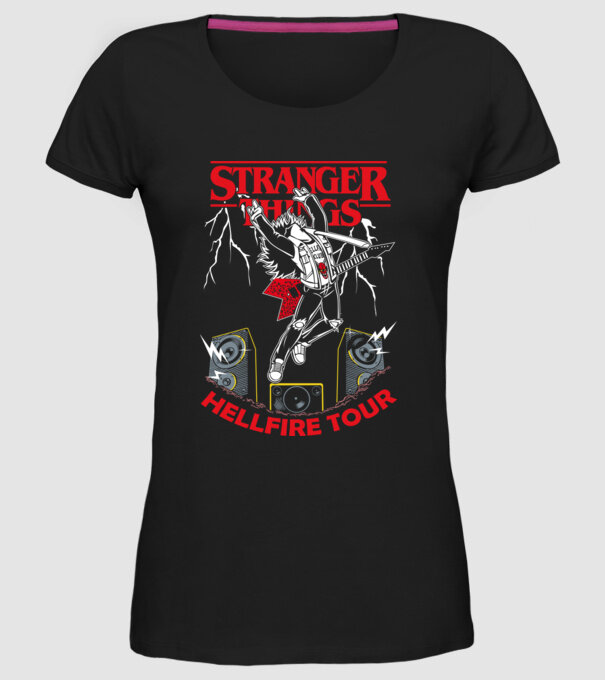 HELLFIRE TOUR model negru pe tricou