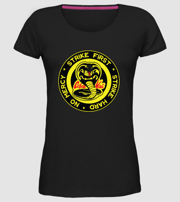 Strike first strike hard logo model negru pe tricou