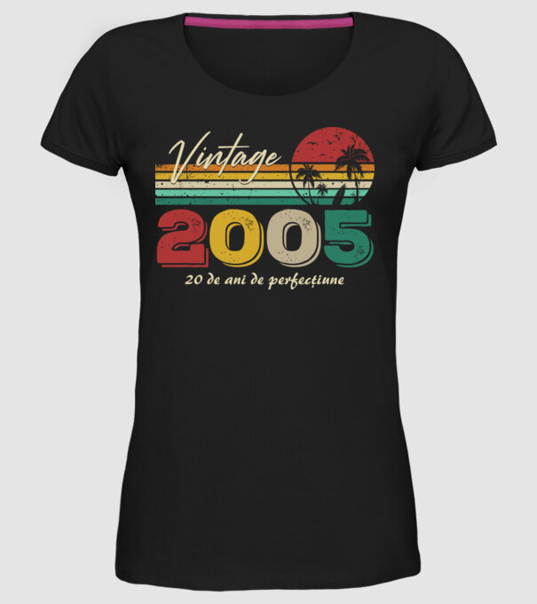 VINTAGE 2005 model negru pe tricou