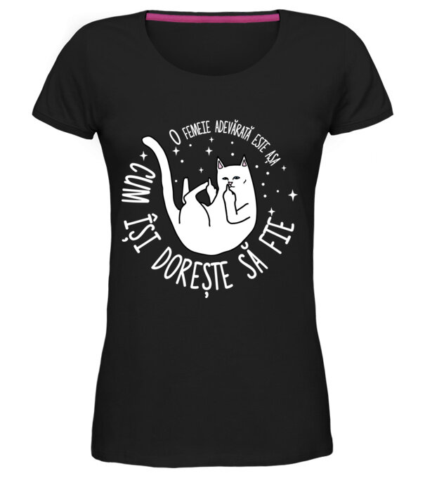  model  pe tricou