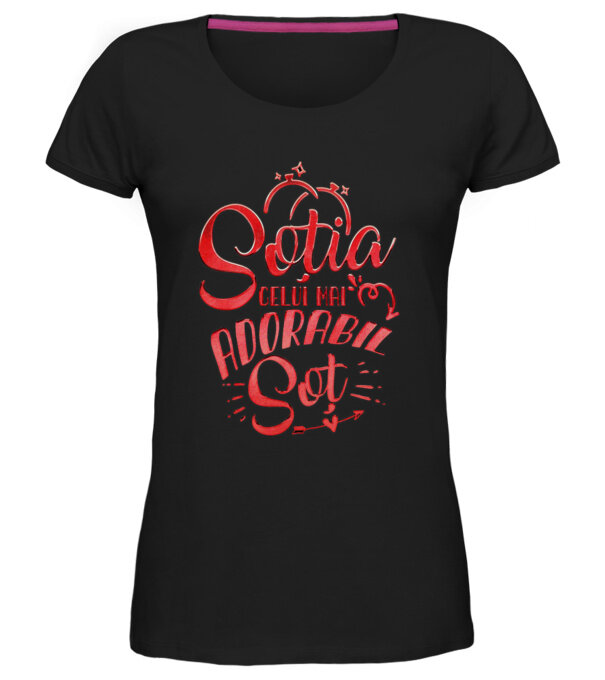  model  pe tricou