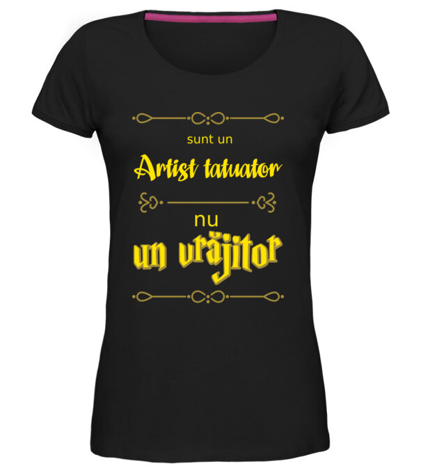  model  pe tricou