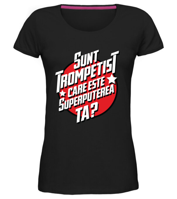  model  pe tricou