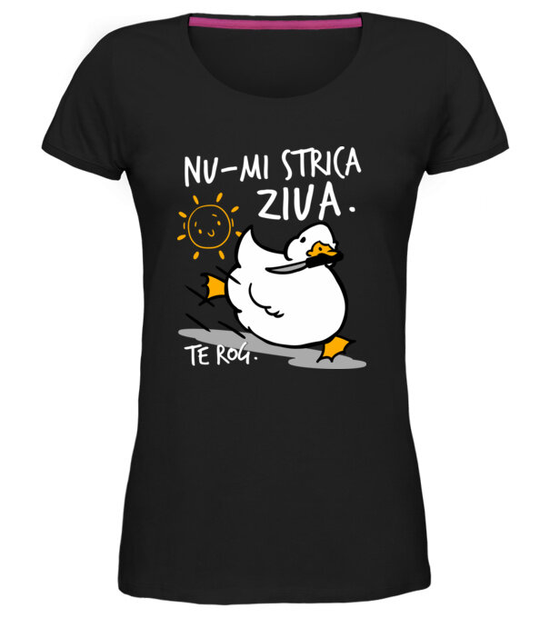  model  pe tricou