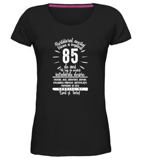  model  pe tricou