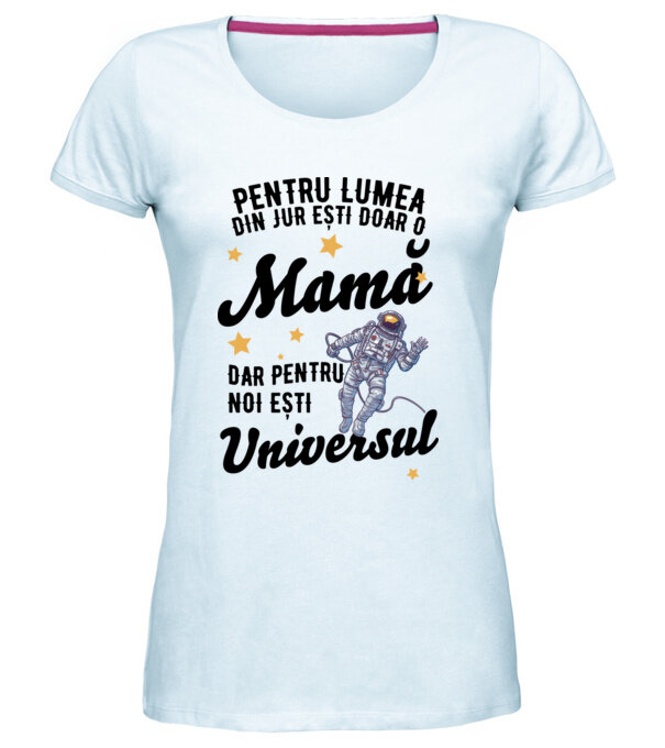  model  pe tricou