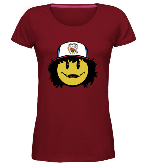  model  pe tricou
