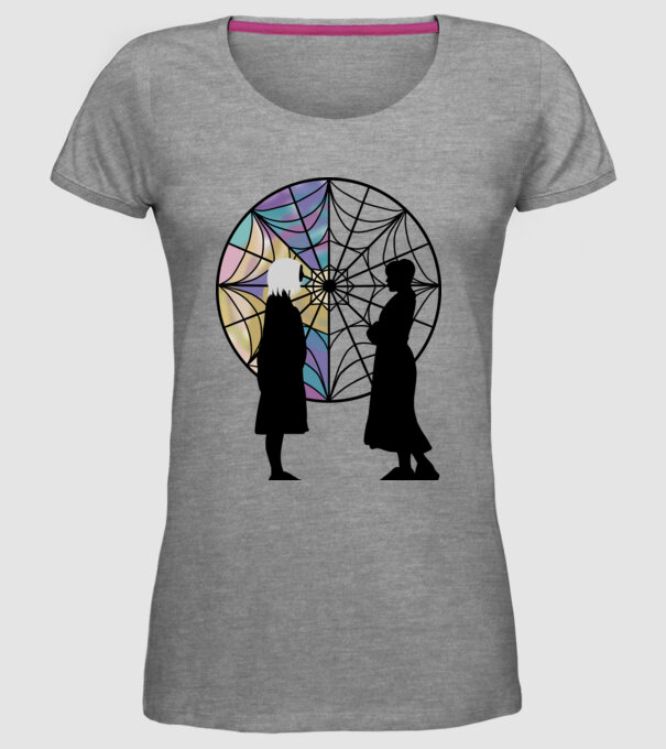 Wednesday and Enid model gri pe tricou