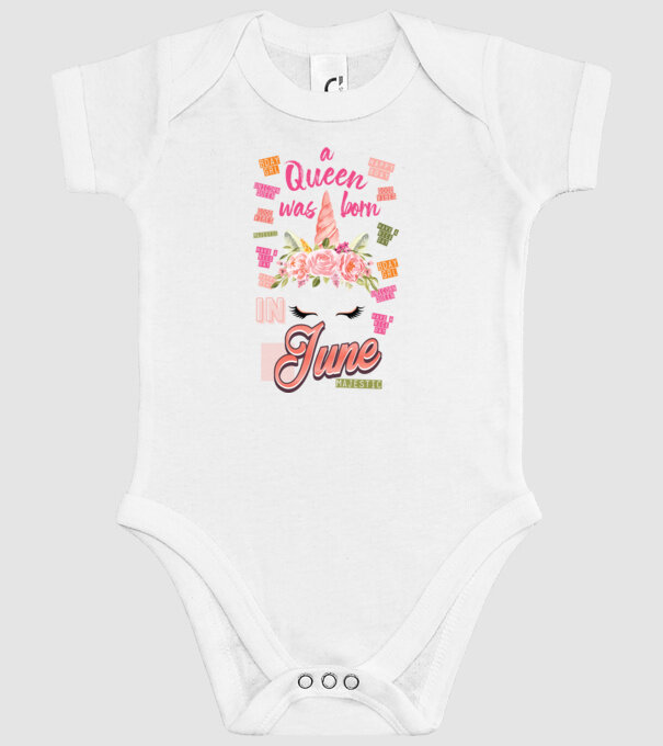 A queen was born in JÚNIUS model alb pe tricou