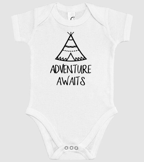 Adventure awaits teepee model alb pe tricou