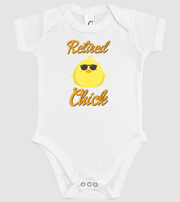 Retired chick model alb pe tricou