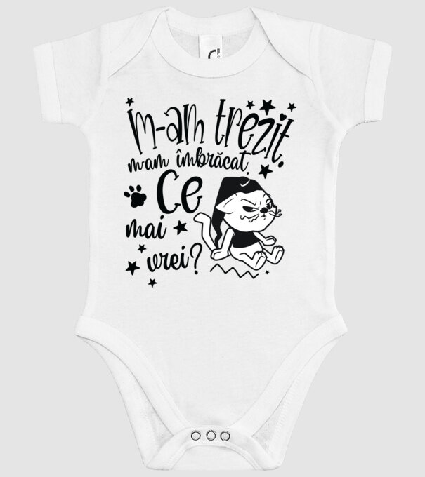 Ce mai vrei? model alb pe tricou