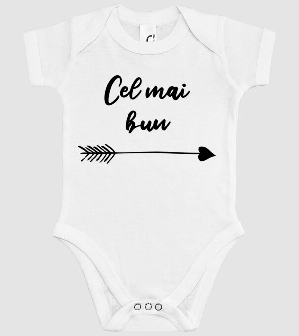 cel mai bun model alb pe tricou