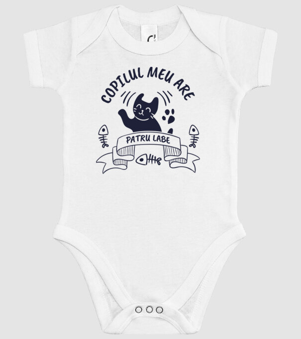 Copilul meu are patru labe model alb pe tricou