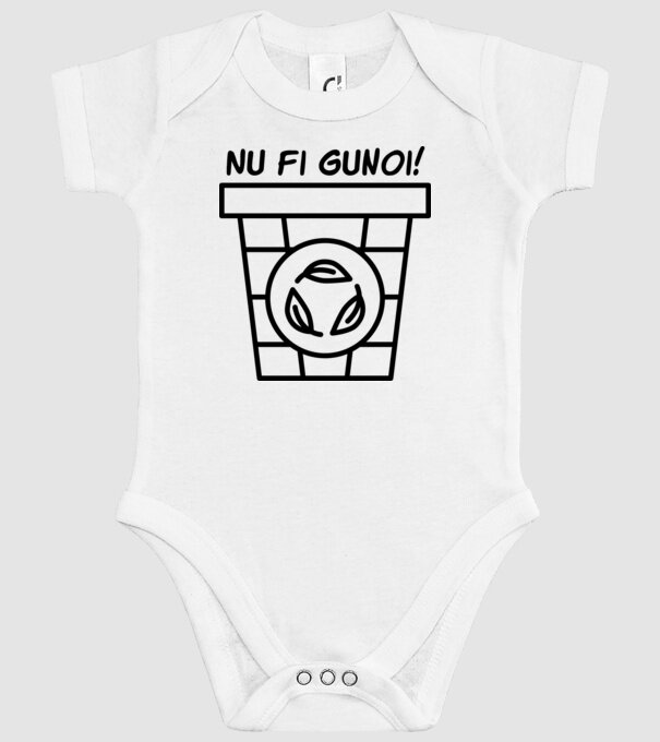Nu fi gunoi  model alb pe tricou