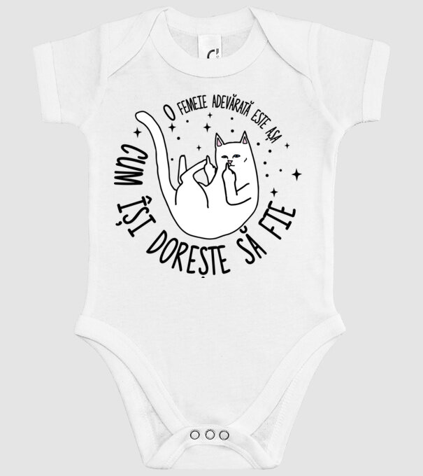 O femeie adevărată este așa cum își dorește să fie model alb pe tricou