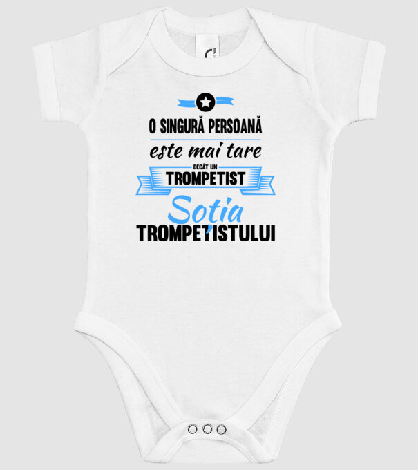 numai o persoană este mai tare decât un trompetist, soția trompetistului model alb pe tricou
