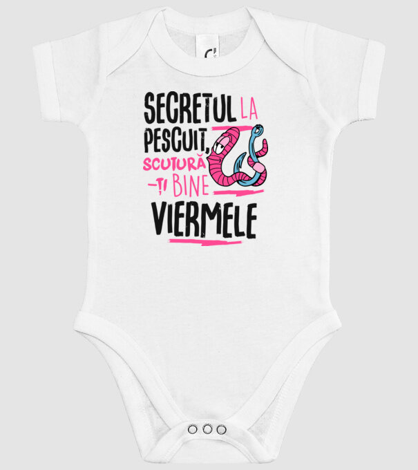 Secretul la pescuit scutură-ți bine viermele model alb pe tricou