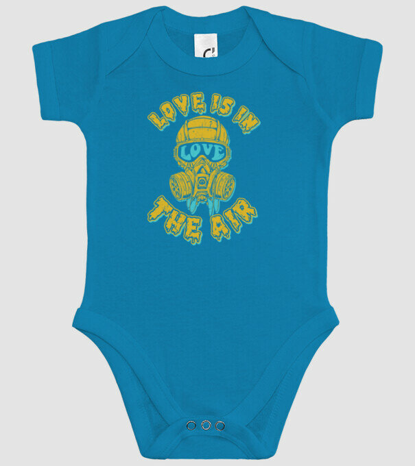 Love is in the air model turcoaz pe tricou