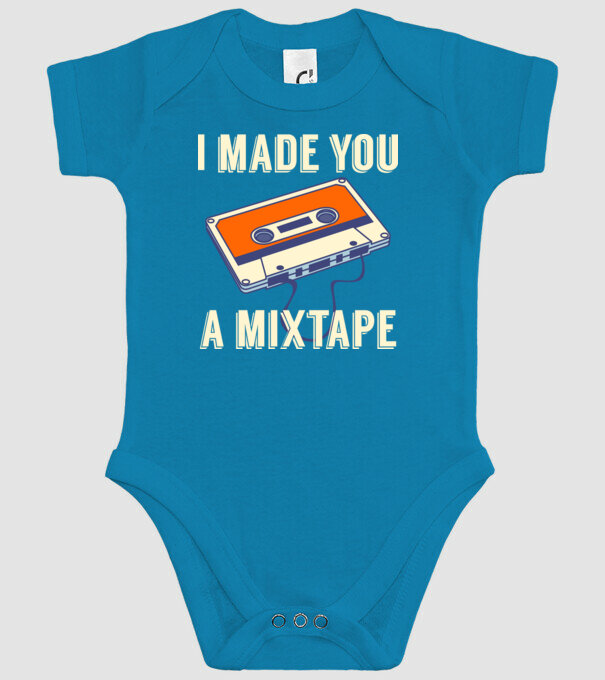 Mixtape model turcoaz pe tricou