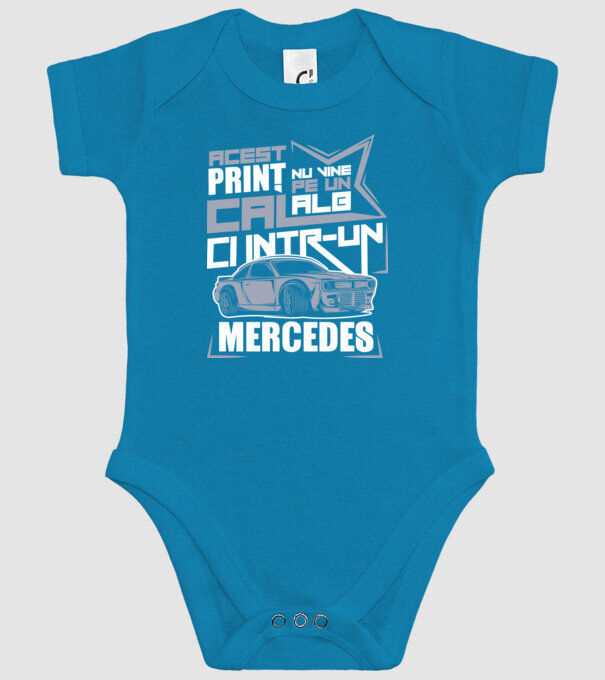 Acest prinț nu vine pe un cal alb, ci într-un Mercedes model turcoaz pe tricou