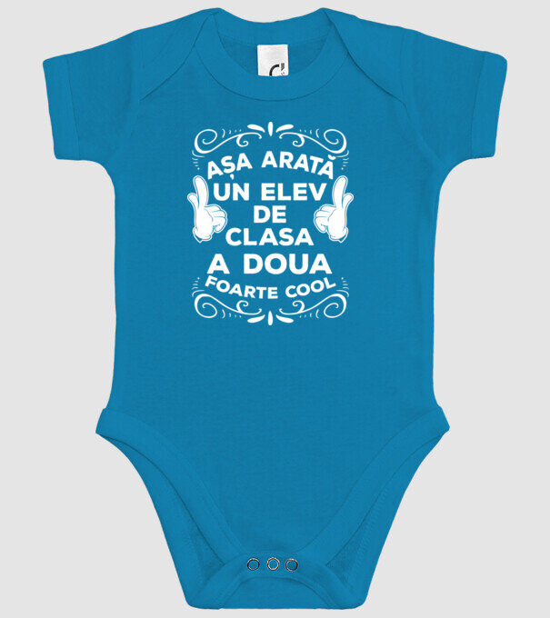 Așa arată un elev de clasa a doua foarte cool model turcoaz pe tricou