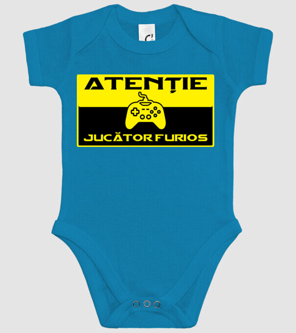 Atenție! Jucător furios model turcoaz pe tricou