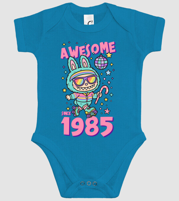 Awesome since 1985 - Labubu model turcoaz pe tricou