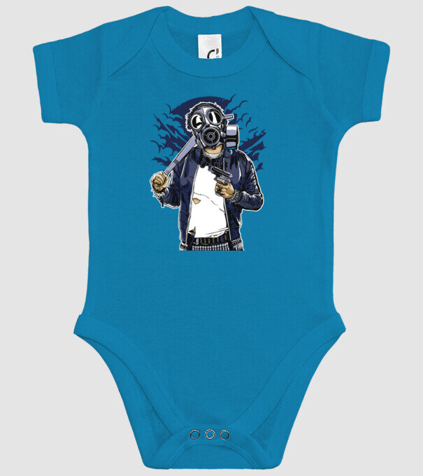 Graffiti model turcoaz pe tricou