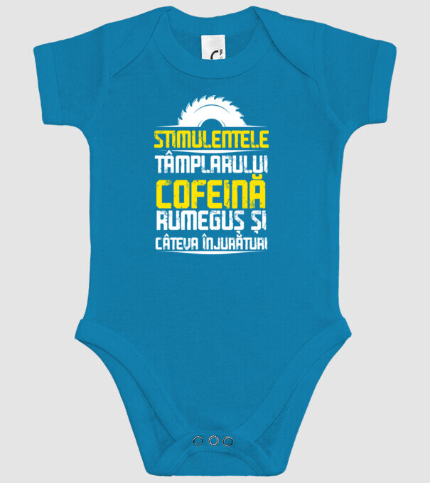 stimulentele tâmplarului: cofeină, rumeguș și câteva înjurături model turcoaz pe tricou