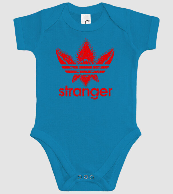 stranger logo red model turcoaz pe tricou