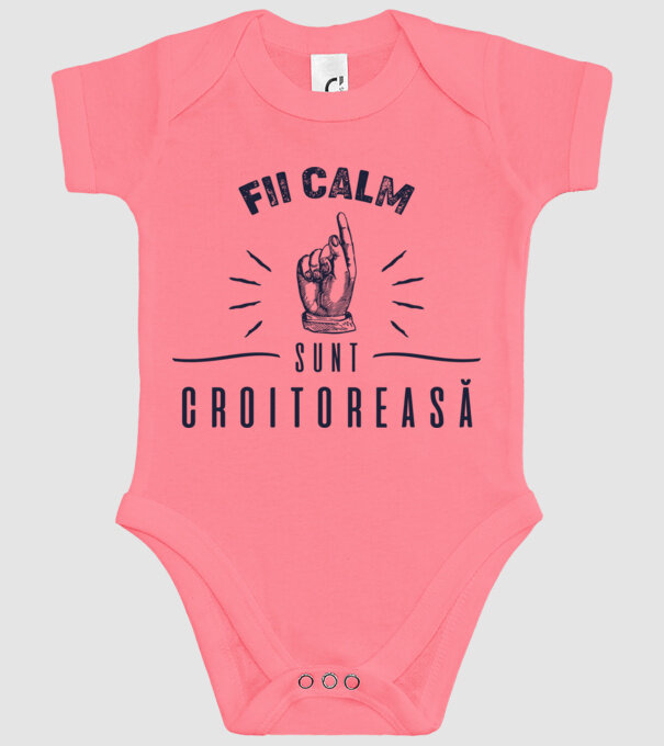 Fii calm, sunt croitoreasă model roz pe tricou