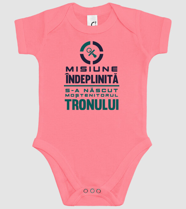 Misiune îndeplinită model roz pe tricou