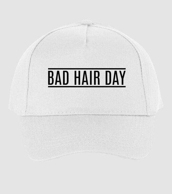 Bad hair day model alb pe tricou