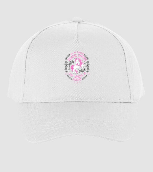 Cele mai frumoase prințese unicorn sunt născute în August model alb pe tricou