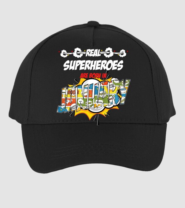 real superheroes are born in january model negru pe tricou