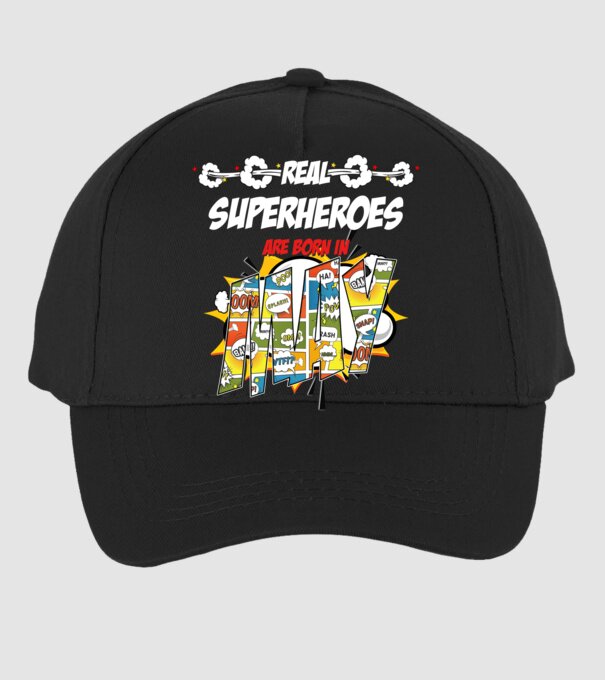 real superheroes are born in may model negru pe tricou