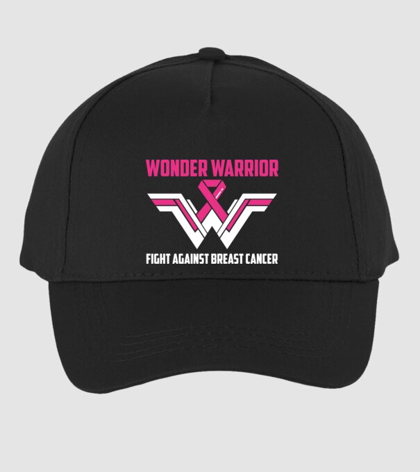 WONDER WARRIOR model negru pe tricou