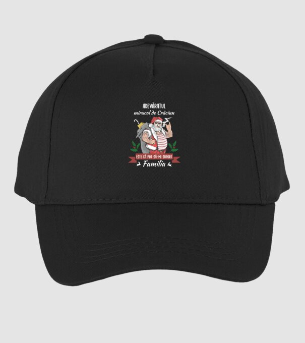 adevăratul miracol de Crăciun este că pot să-mi suport familia model negru pe tricou