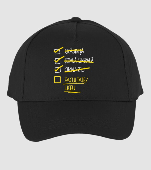 Cheklist educație - Gimnaziu negru model negru pe tricou