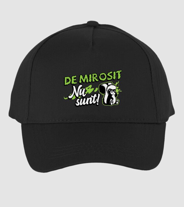 De mirosit nu sunt model negru pe tricou